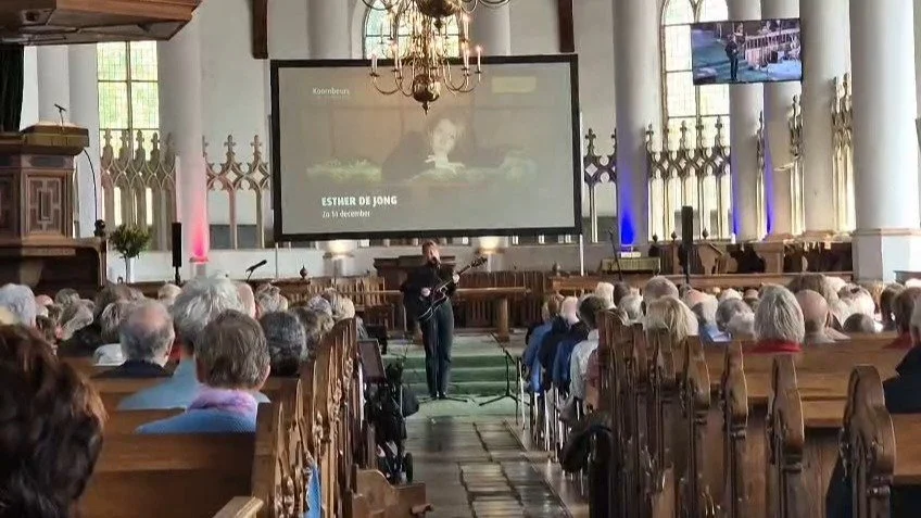 Optredens afgelopen september ☀
Hoihoi, de afgelopen tijd even wat stiller op de sociale media, dus in plaats van aankondigingen van shows, hierbij even een afkondiging (kan ik dat woord op deze manier gebruiken?) van de shows van afgelopen septembe