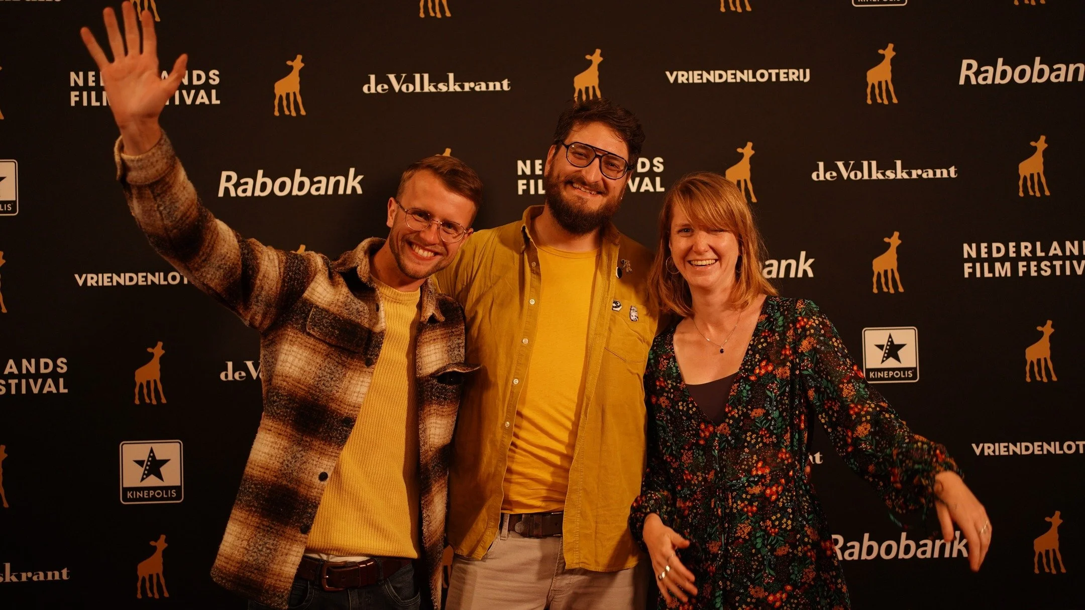 Een maand geleden alweer dat Nieuwe zinnen op het @nederlandsfilmfestival mocht spelen ☀

Hierbij nog even wat beelden van afgelopen 27 september, toen we met een deel van de crew van Nieuwe zinnen op het Nederlands Film Festival waren bij @xitenl x 