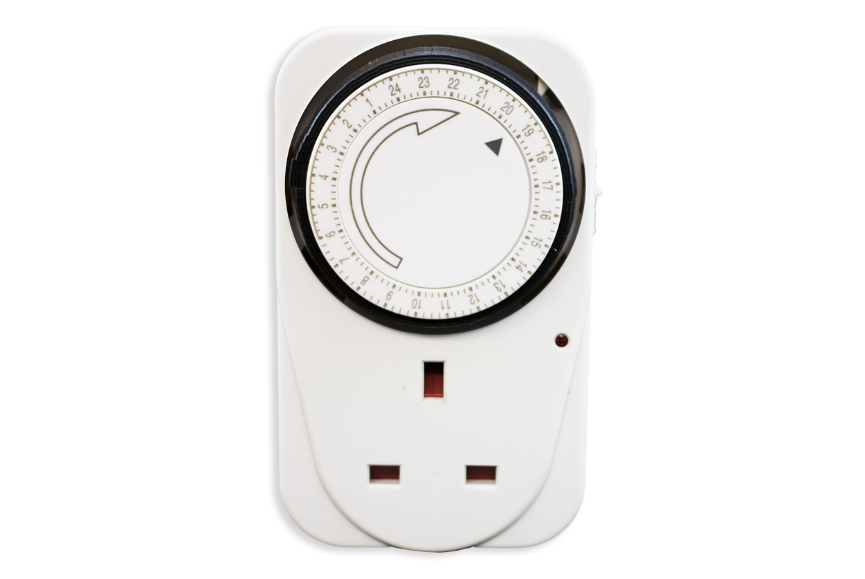 24 hour timer switch (retail packed).jpg