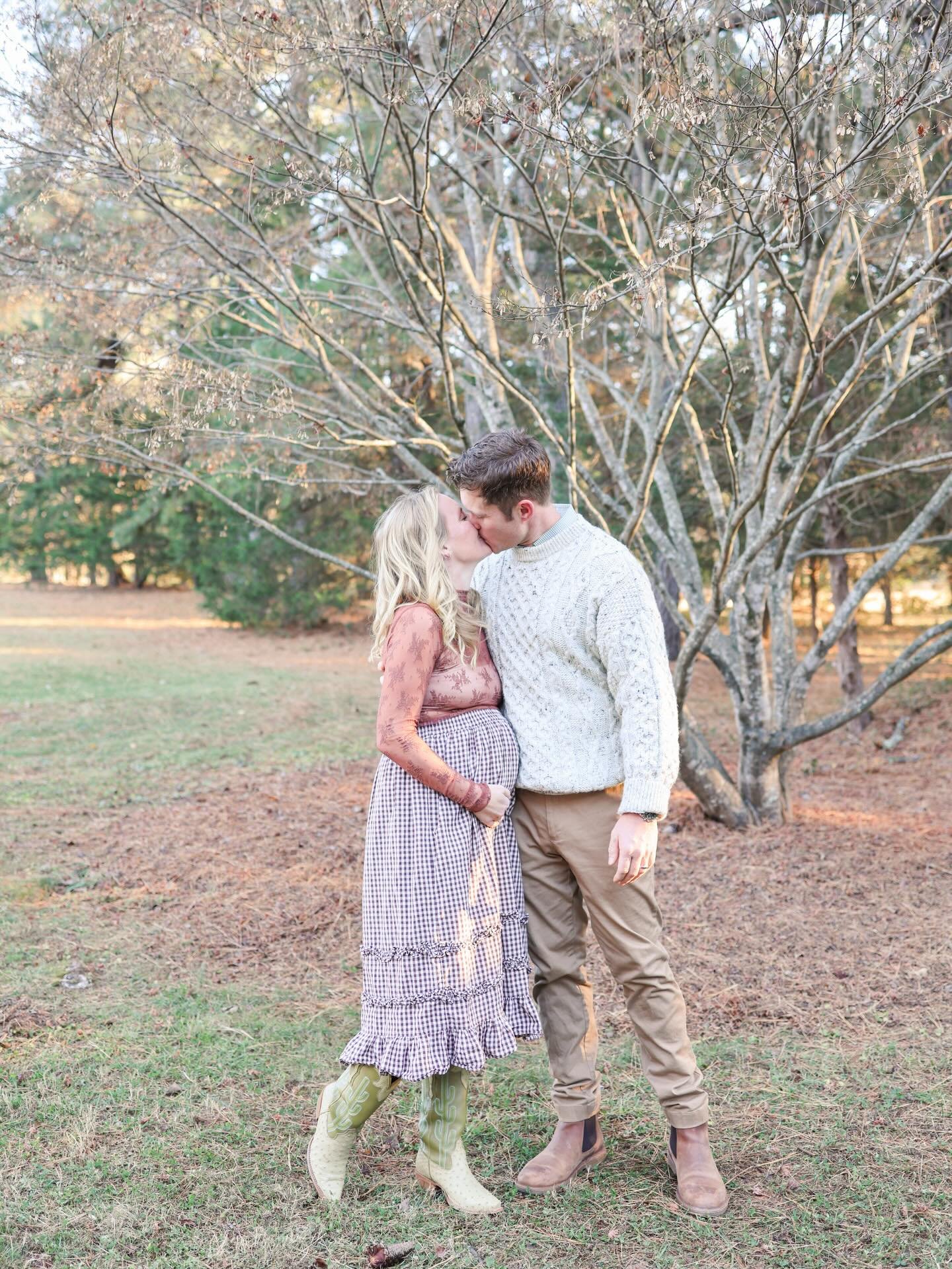 I&rsquo;ve never been more excited to share my boys on Valentine&rsquo;s Day💕💘🌸 

So many times I&rsquo;ve thought about how and when to share this&hellip;but i keep coming up short of words. I feel like I&rsquo;ve waited my whole life for her💗 I