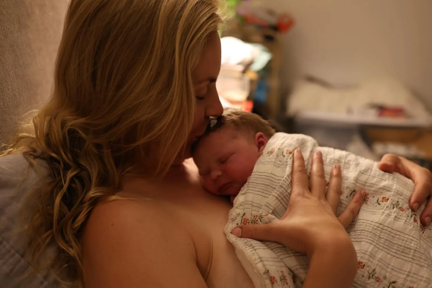 🌸poppy grace sandbek🌸
born at home&mdash;april 16th&mdash;7lbs 8oz&mdash;straight from heaven in the most fast &amp; furious birth☁️✨

it&rsquo;s hard to put into words what holding my daughter feels like&hellip;I&rsquo;ve waited my whole life for 