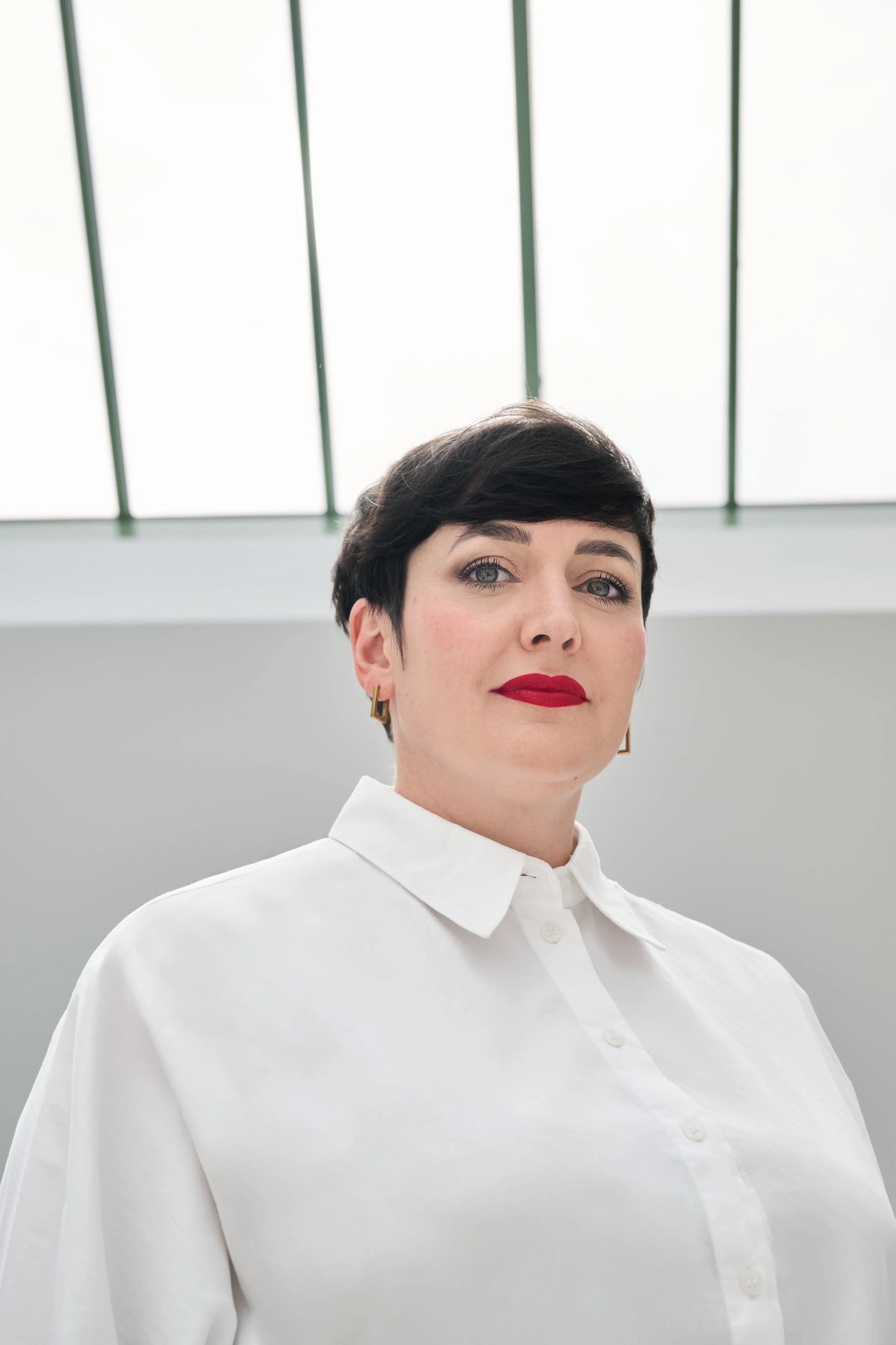 Portrait of Australian Mezzo Soprano Margaret Plummer at Studio Glasdach.