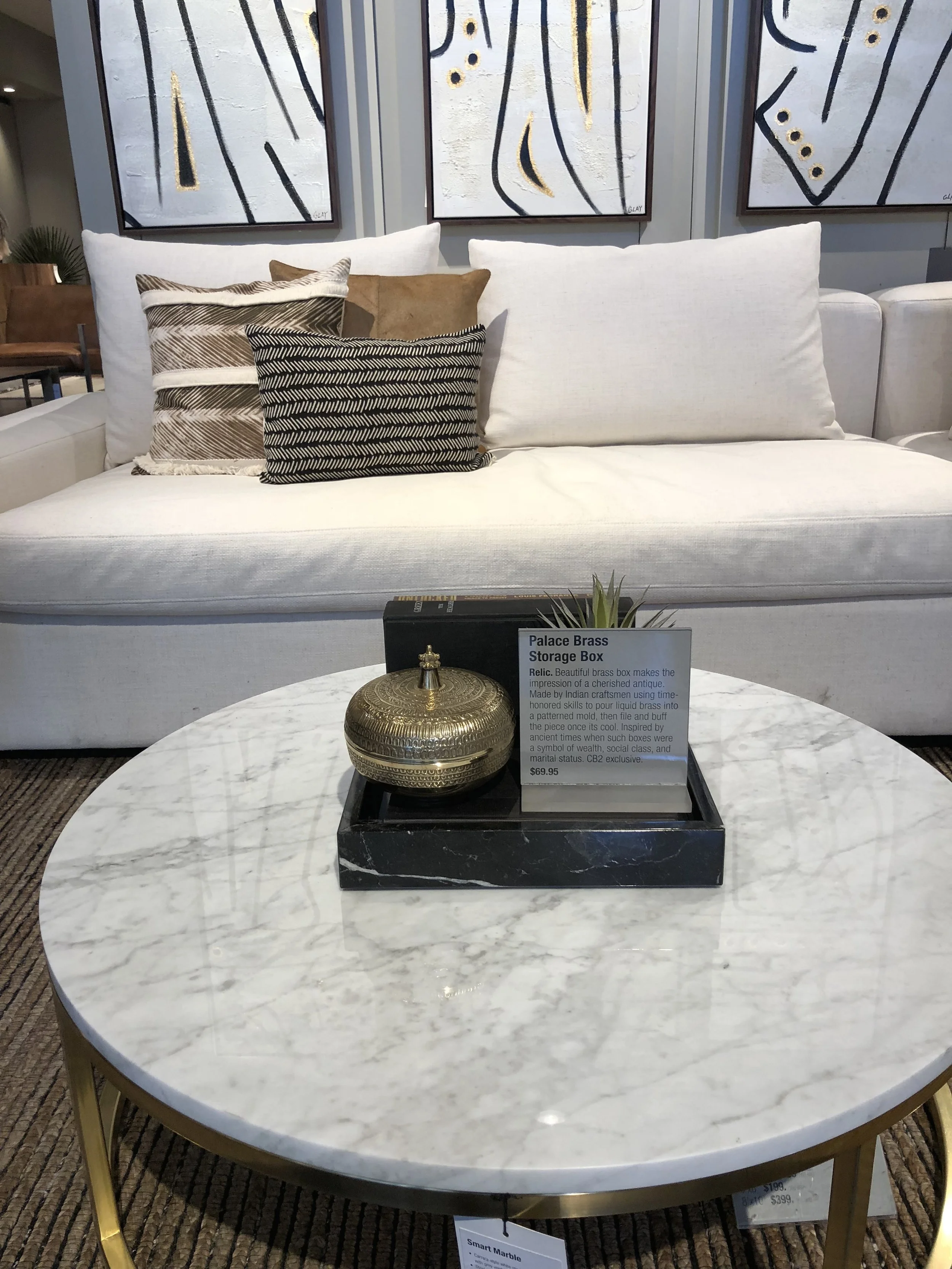 Room - Palace Box.jpg