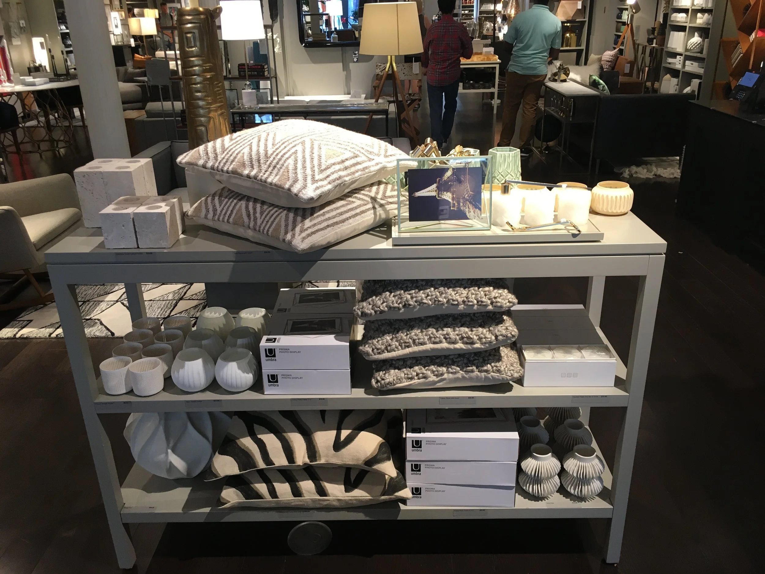 Table - Neutral Accessories.jpg