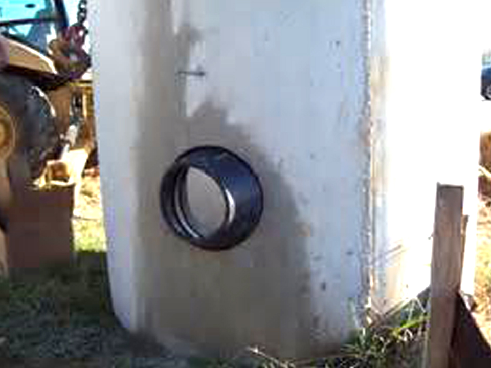manhole_boot.jpg