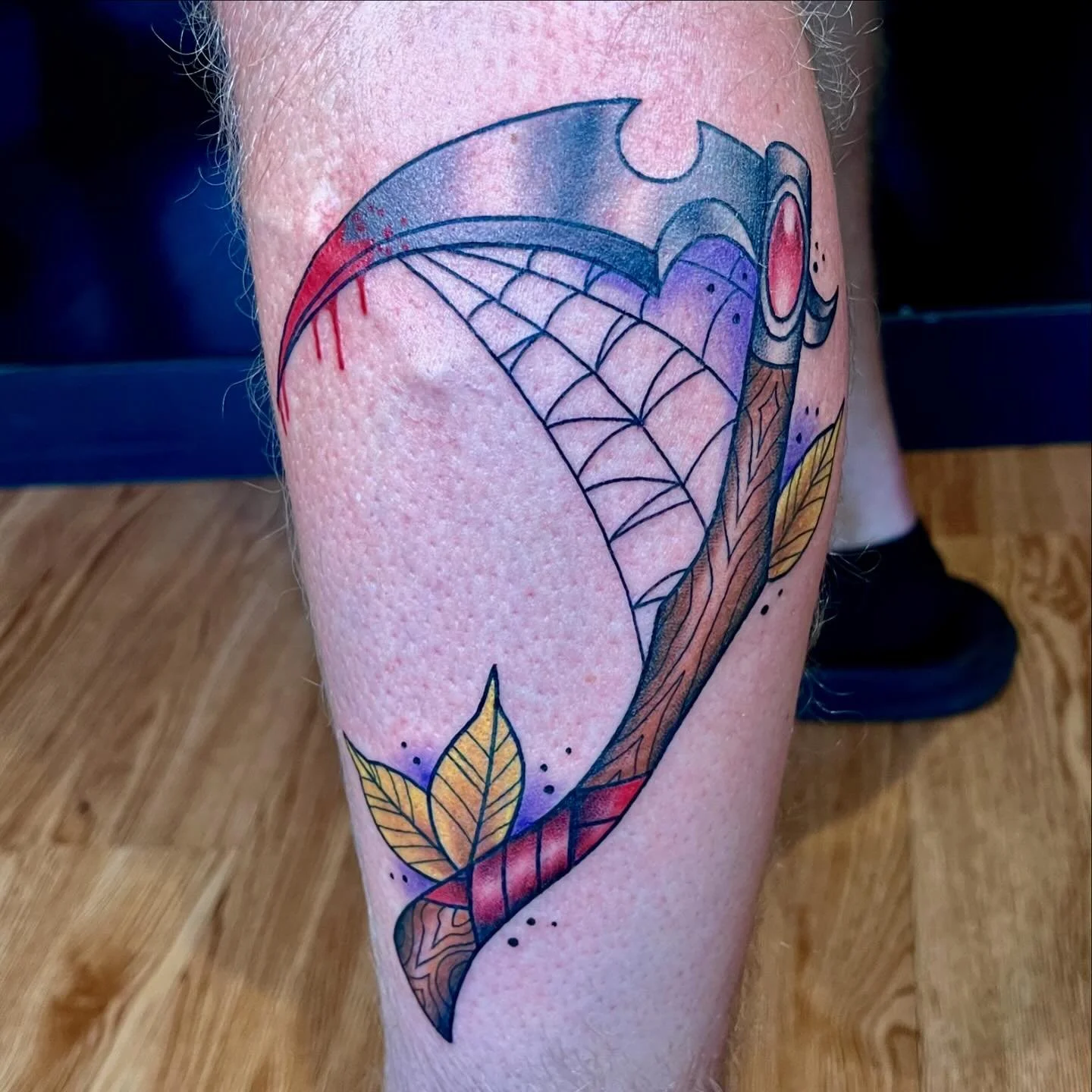 Original @sknapp_ink design picked from her book of designs, done as a walk-in at @twosonstattoo