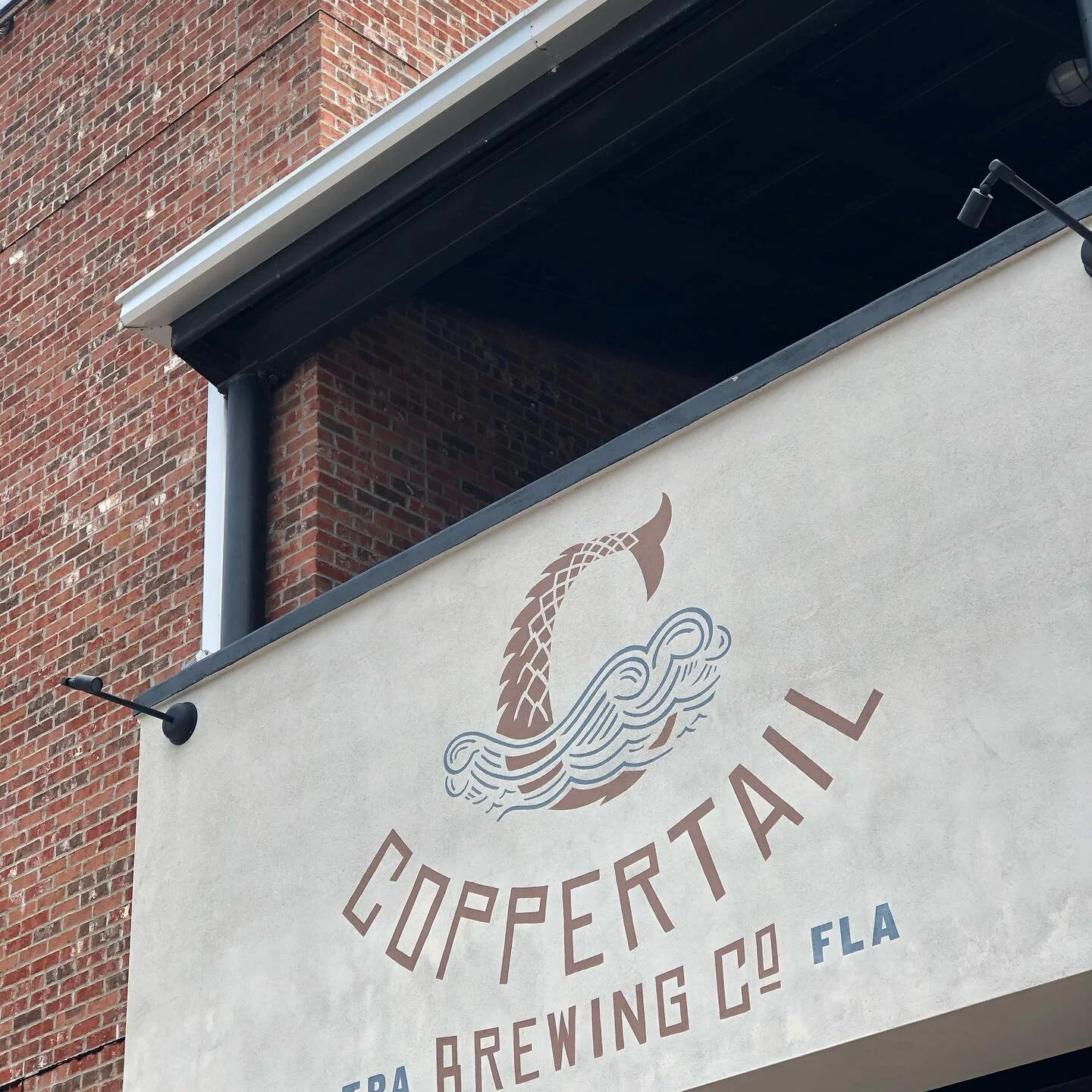 Day 3 of filming did not disappoint! 👏🏻 We interviewed Casey Hughes, Head Brewer at @coppertailbrewing and learned about how beer is made and just how much goes into the beer making process. 🔄

We even capped off filming with @coppertailbrewing Fl