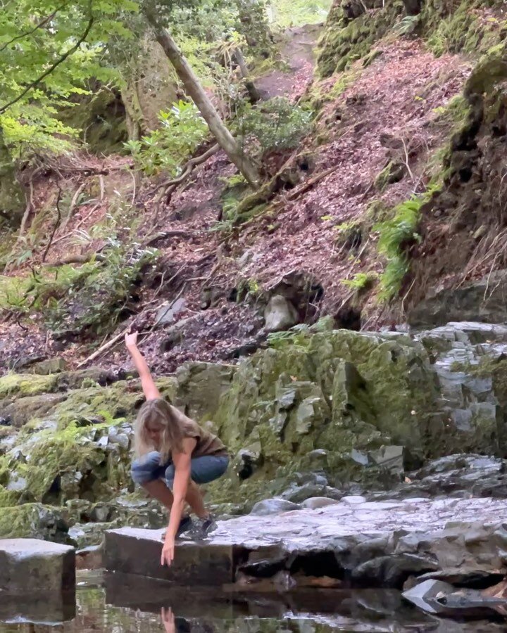 Connecting with nature in a joyful way. Improv is about letting go of your ego while allowing your soul to dance freely!  #dance #improv #tempe #tempeaz #nrgballroom #dancer #choreography #phoenixaz