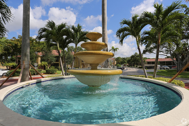 Mizner Court fountain