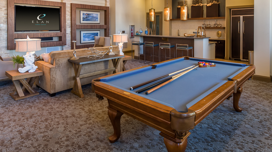 Solstice pool table
