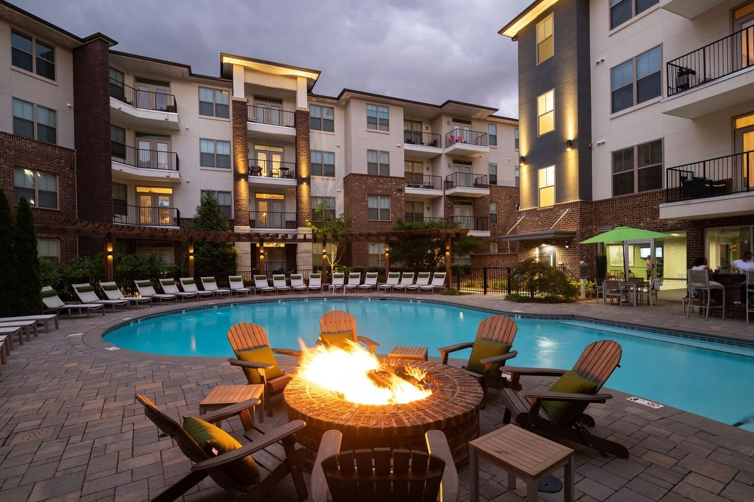 One Metro Center pool