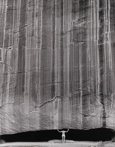 rock face nude woman