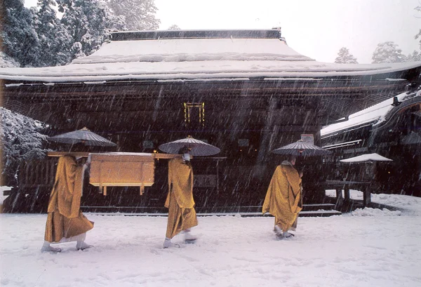 monks winter carrying box