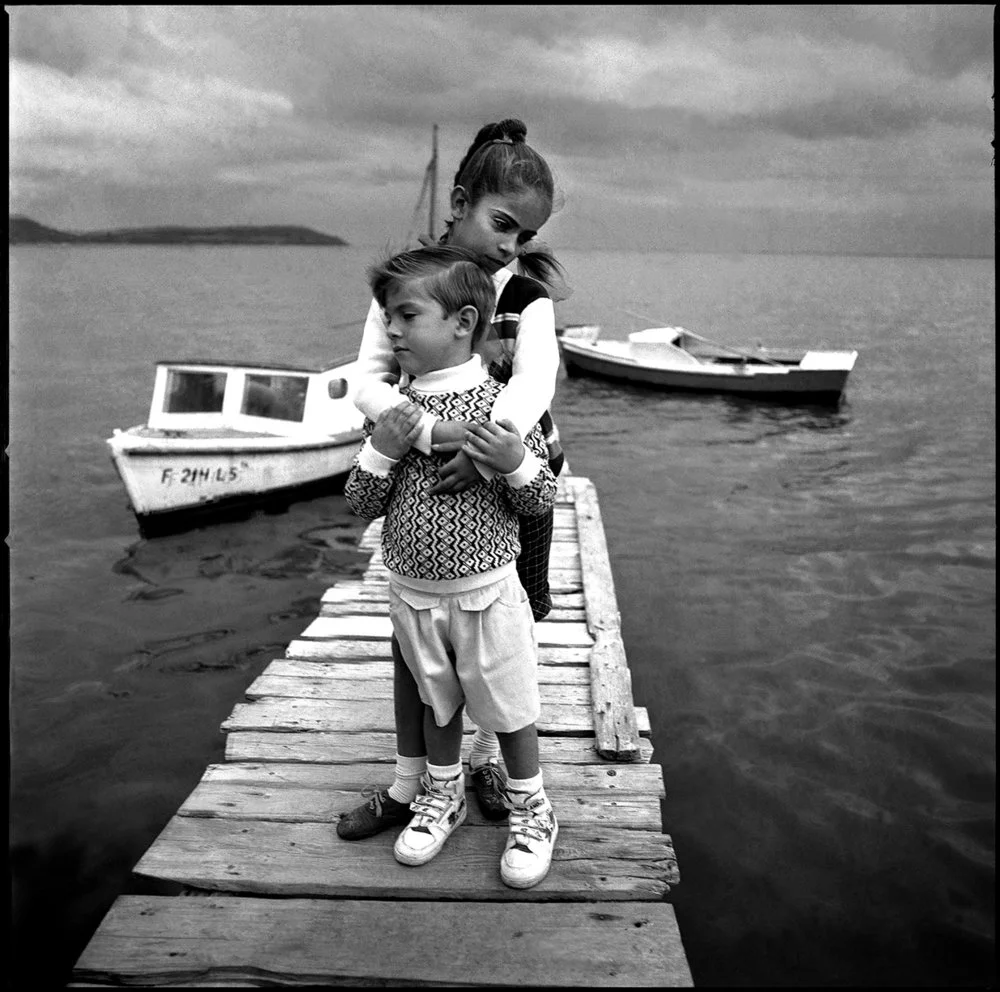 children narrow boat pier