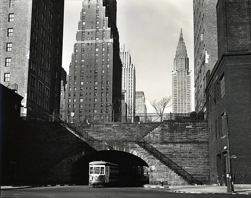 street view chrysler building trolley brick bridge