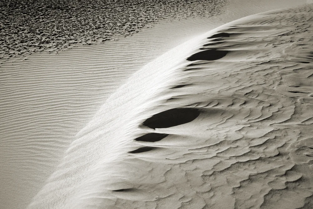 varying contrast patterns sand dunes