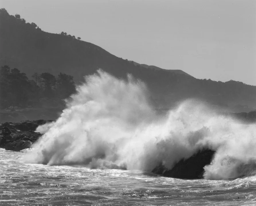 crashing wave mountains