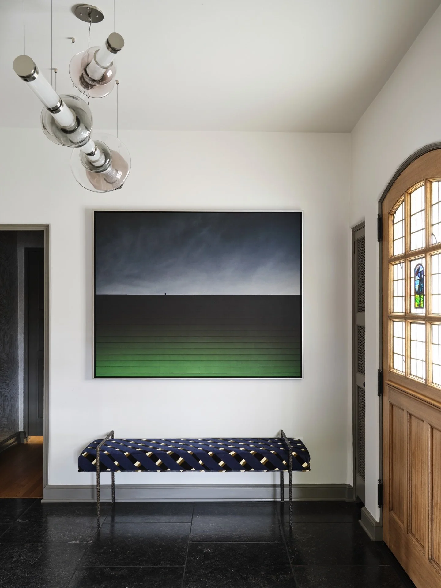 Love seeing our artist&rsquo;s work in their &ldquo;forever homes!&rdquo; &ldquo;De Haro Street&rdquo; by Sparky Campanella explores the relationship between the natural and man-made worlds.
Interior Design: @pulpdesigns
Photography: Cody Ulrich @cod