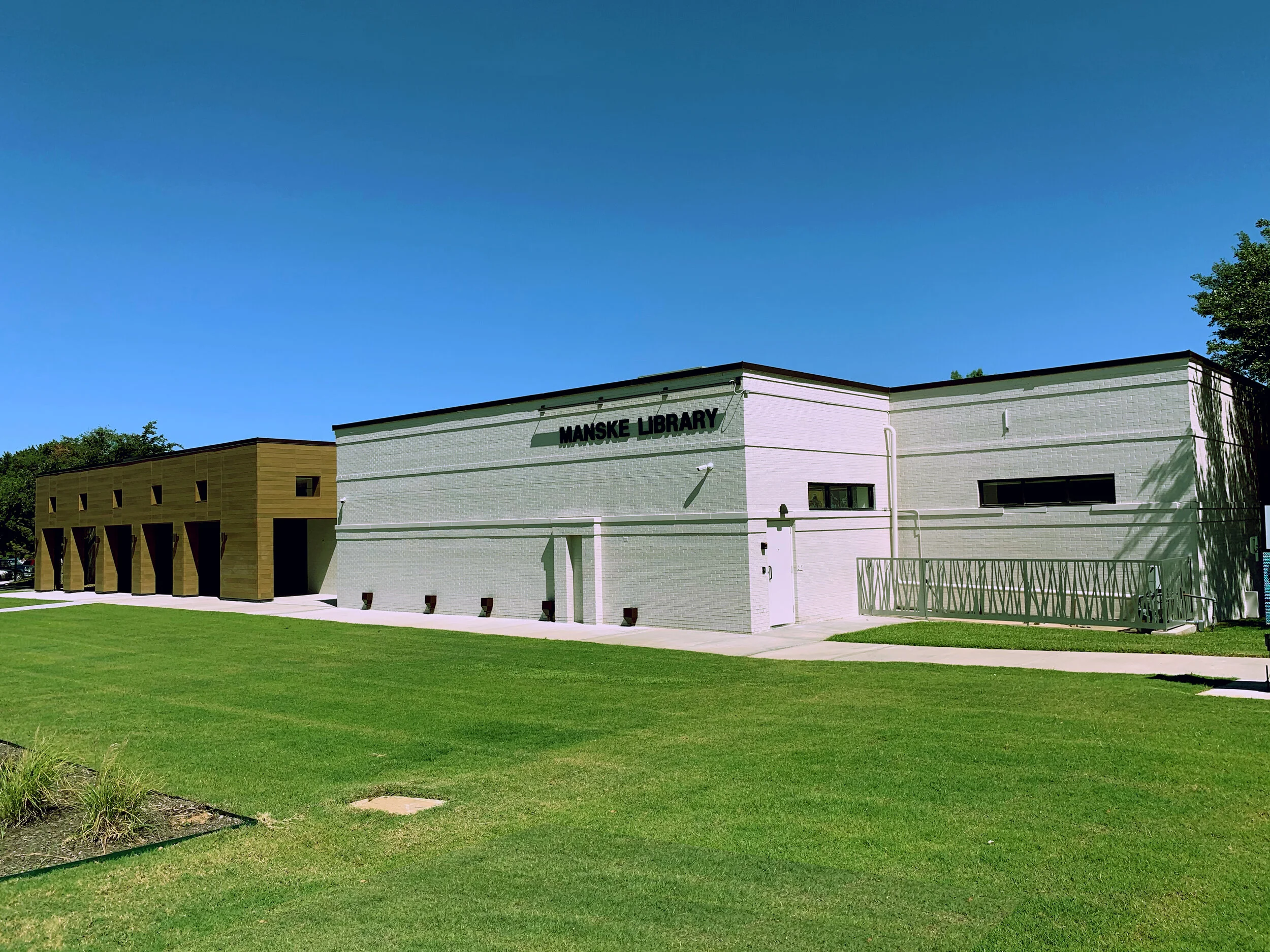 Farmers Branch Manske Library, Farmers Branch, TX