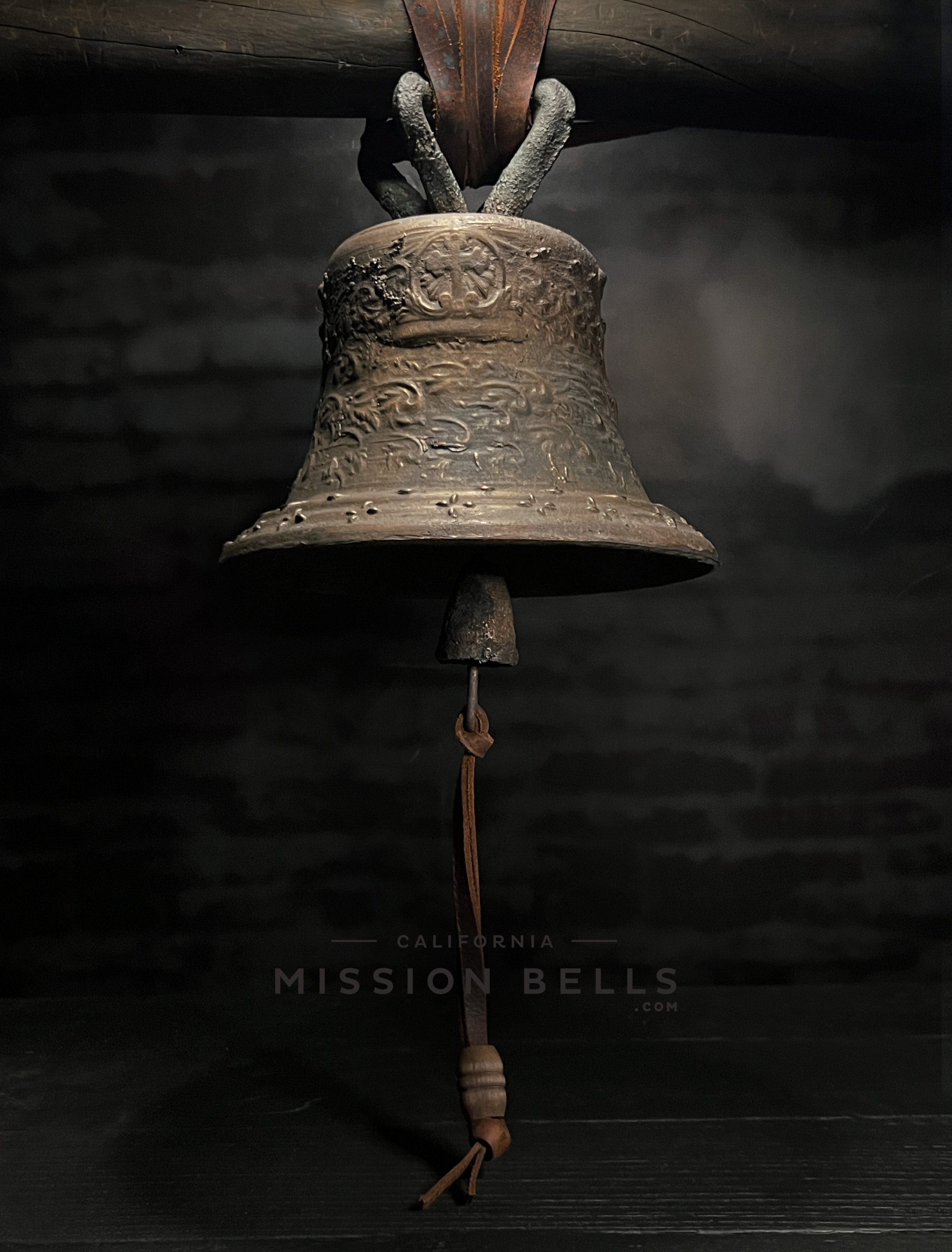 El Camino Real mission bells for sale. Used mission bells for sale. Shop Spanish mission bells for sale. Old bells for your Spanish Colonial or Spanish Revival decor or Riverside raincross.