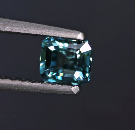 0.64 ct. Grandidierite