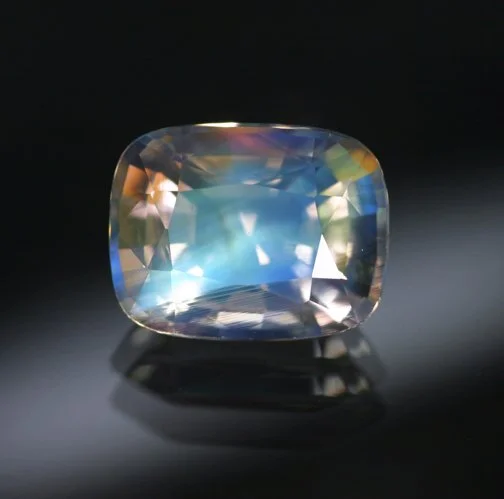 3.12 ct. Rainbow Moonstone