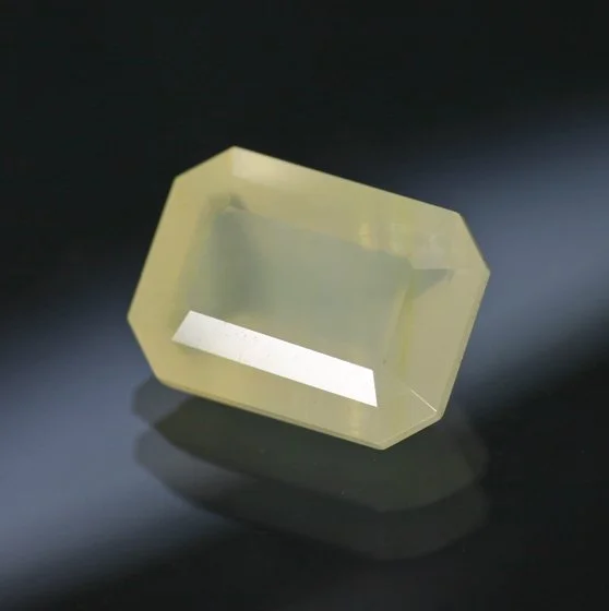 3.72 ct. Yellow Smithsonite