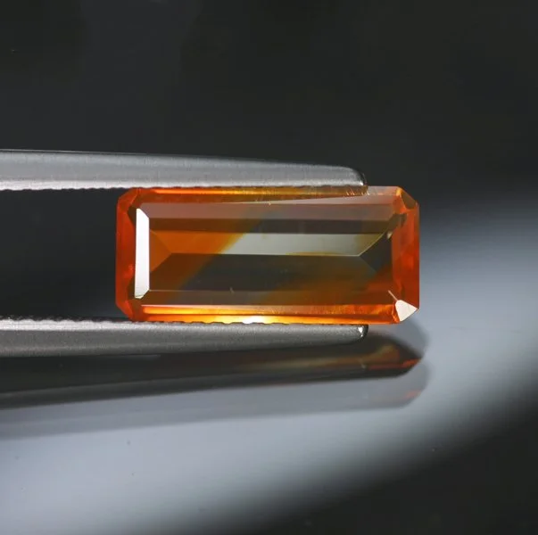 1.60 ct. Bi-Color Fire Opal