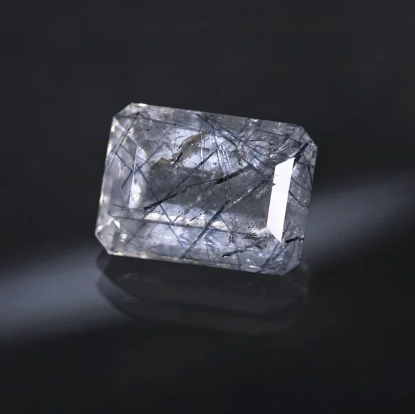 5.23 ct. Quartz with Indicolite Tourmaline