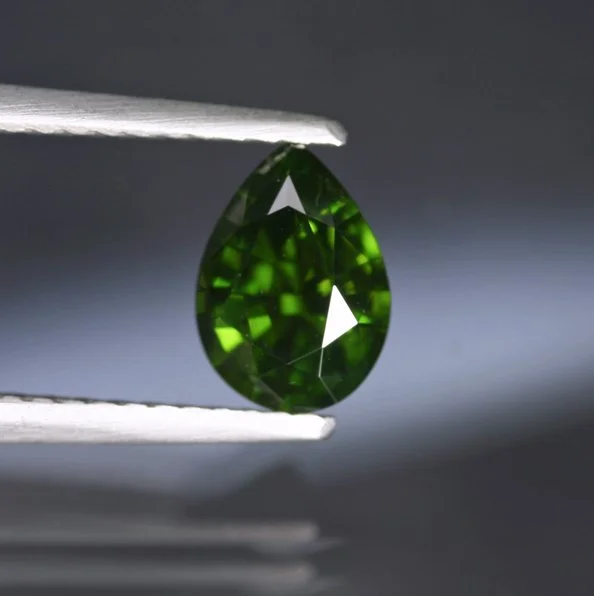 1.39 ct. Chrome Enstatite