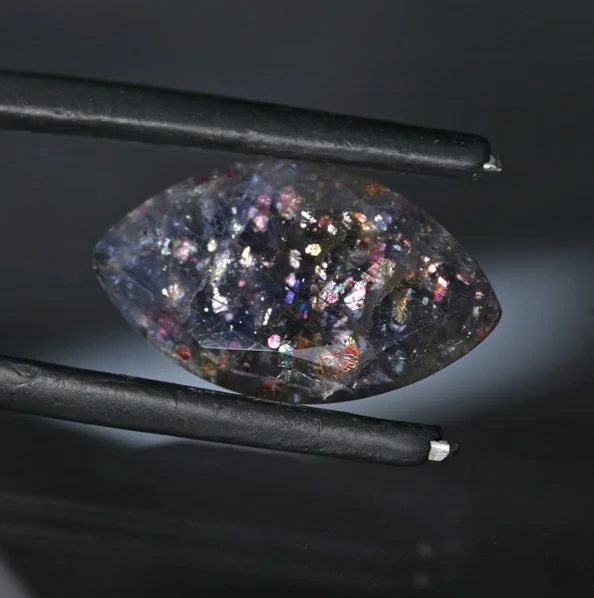 5.24 ct. Sunstone-Iolite