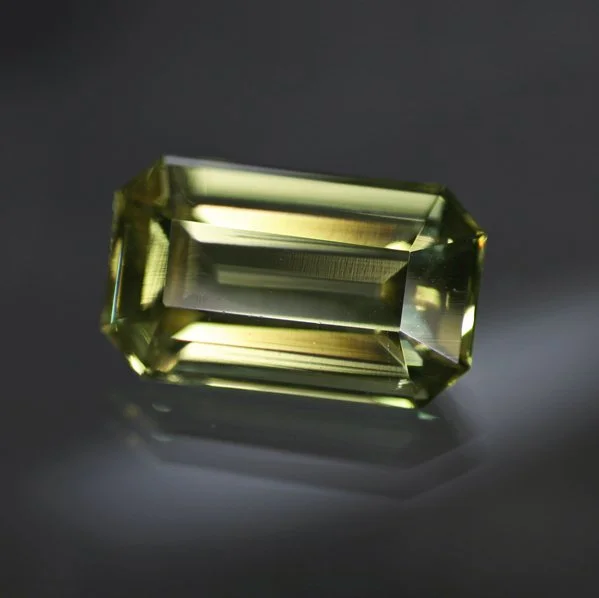 26.39 ct. Illinois Yellow Fluorite