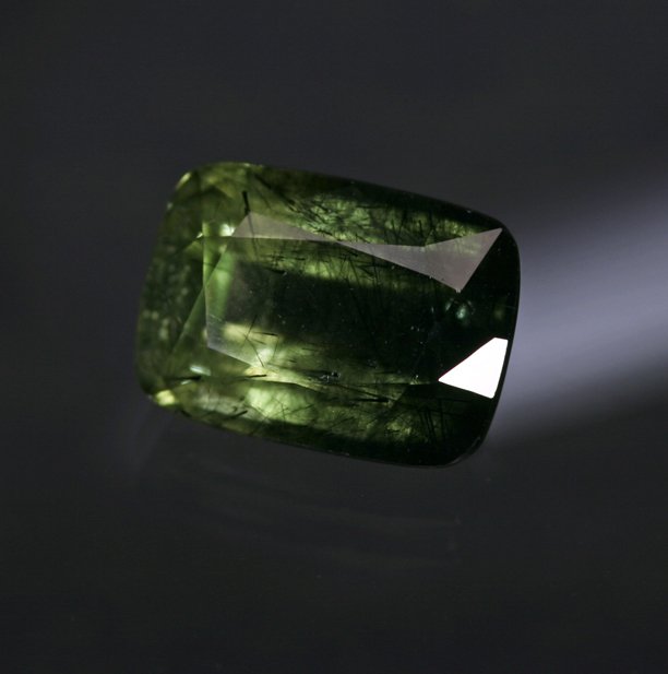 *RESERVED* 6.61 ct. 'Bi-Color' Peridot with Ludwigite