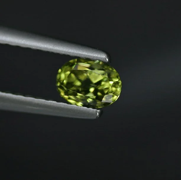 PallasitePeridot0.30ctovalI.jpg
