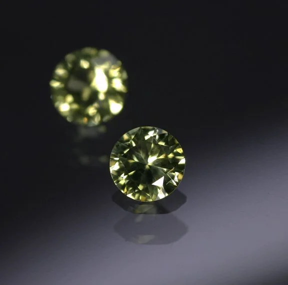 PallasitePeridotPr0.32III.jpg