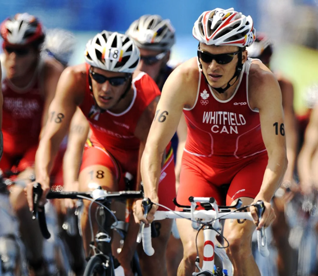 simon_whitfield_leads_thepack.jpeg