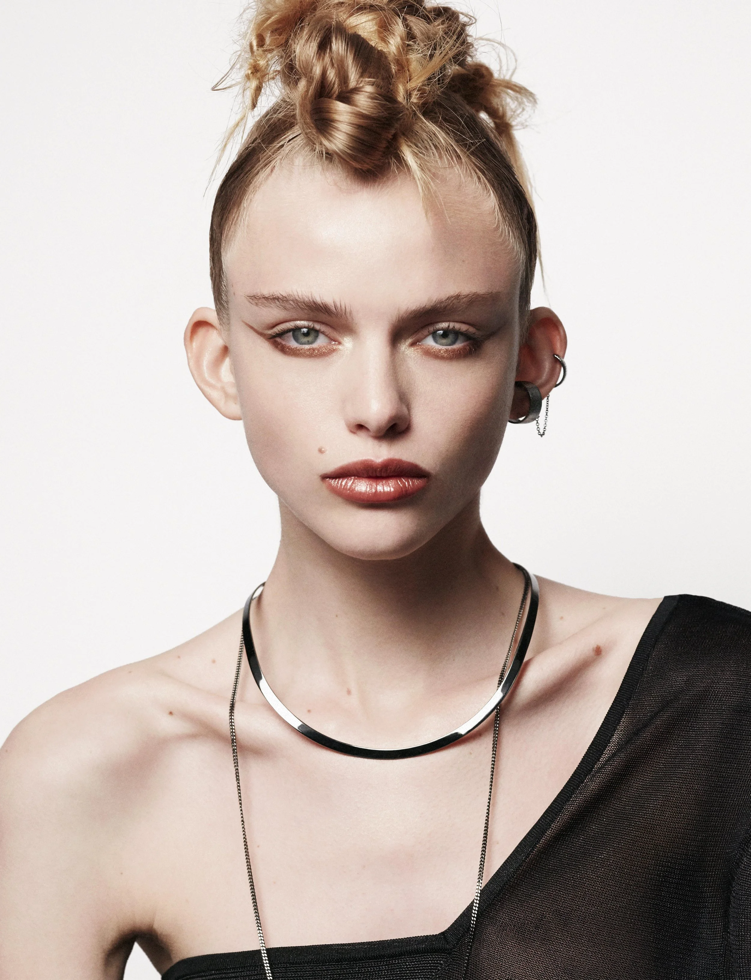 2023_05_11_SM_5ELEVEN_EDUARDA_SHOT_02_007_FINAL_LR1 2.jpg