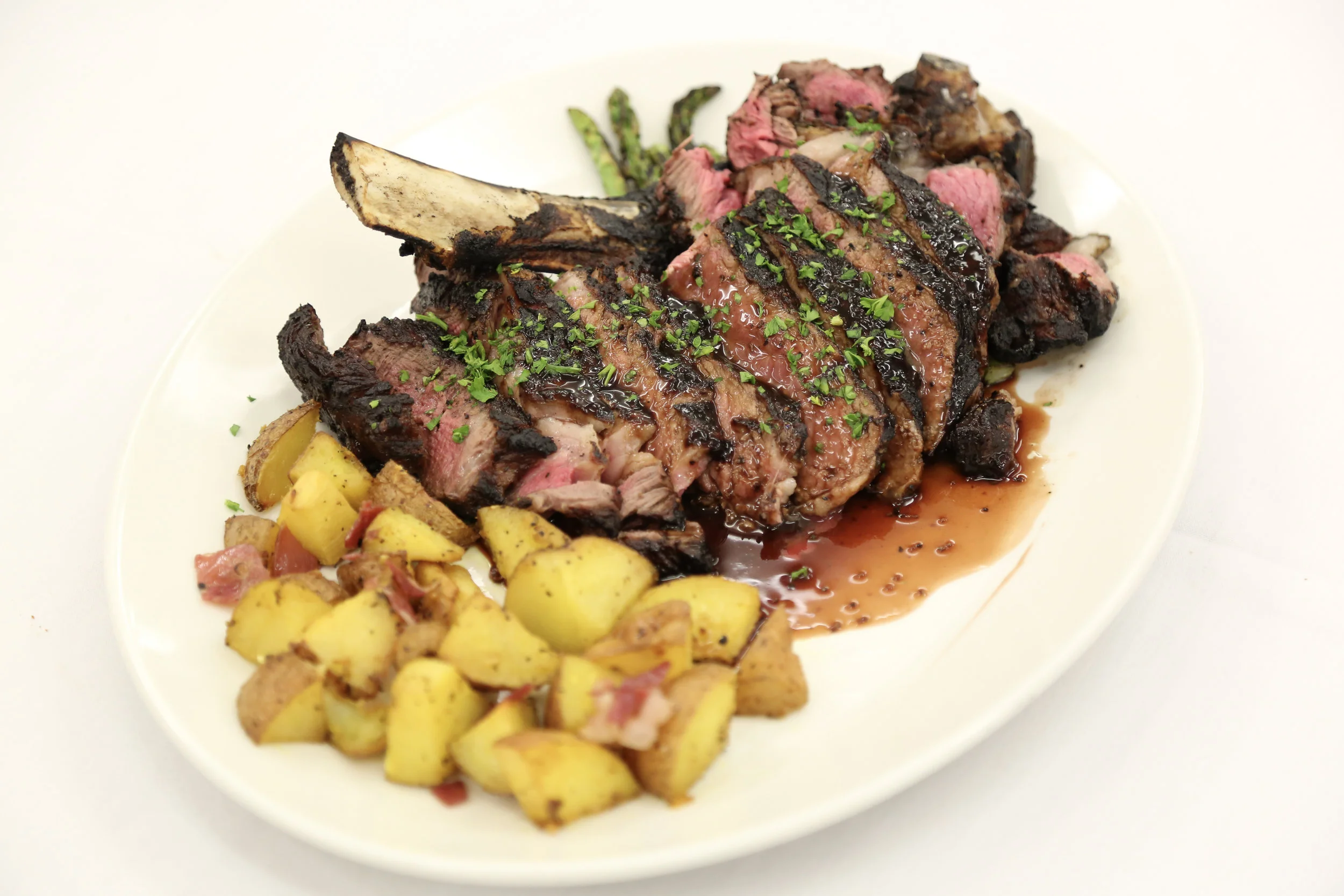 BurgersOnBishopPauHana (5 of 15).jpg