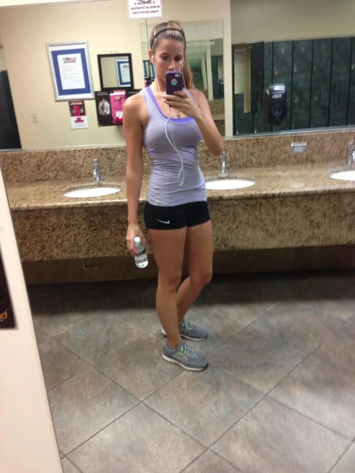 I remember this picture like it was yesterday! Even though it was 6 years ago! This is when I had just started becoming consistent and was also undereating due to stress. I wasn’t intentionally undereating, but I didn’t know how to properly fuel my body and had just gotten out of a really toxic long term relationship.