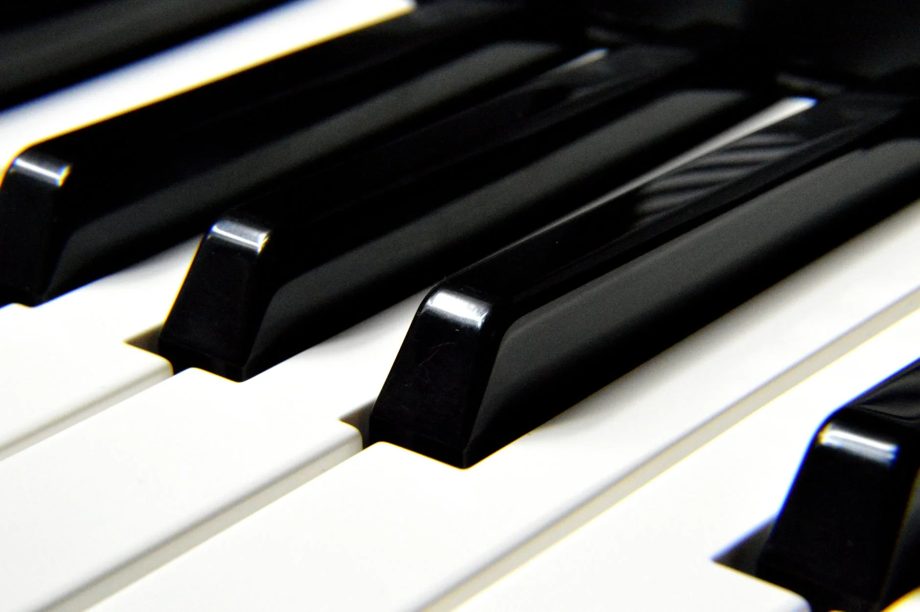 Piano 2.jpeg