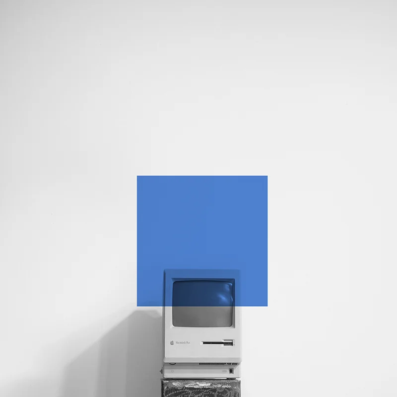 people-analytics-definicao-computador-antigo-branco-com-quadrado-azul.jpg