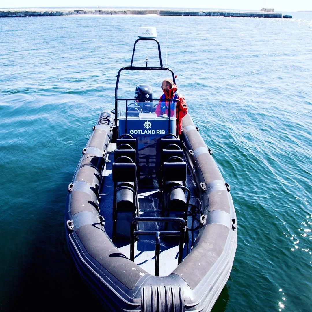 P&aring;litliga Sj&ouml;Bj&ouml;rn redo f&ouml;r upph&auml;mtning! 
#gotlandrib #gotland #f&aring;r&ouml; #visby #sudersand #bungen&auml;s #f&aring;r&ouml;sund #gotlandstips