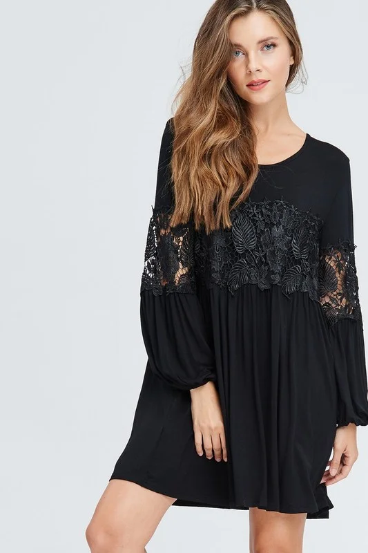 Lace middle black dress 3.jpg