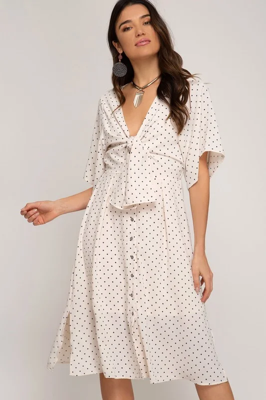 polka dot dress 2.jpg