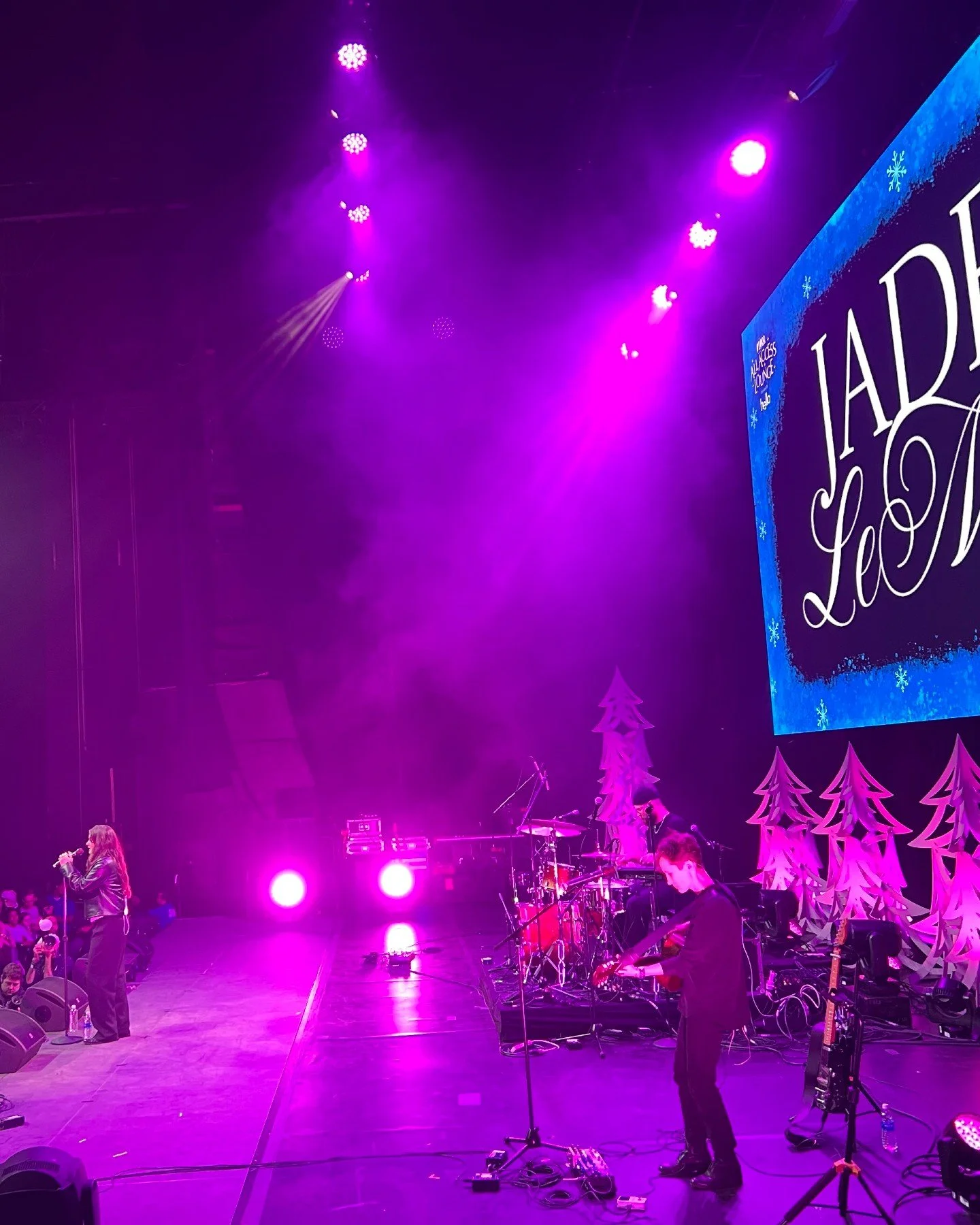 @jadelemac performs in NYC for the Jingle Ball Pre-Show at the @z100newyork All Access Lounge!