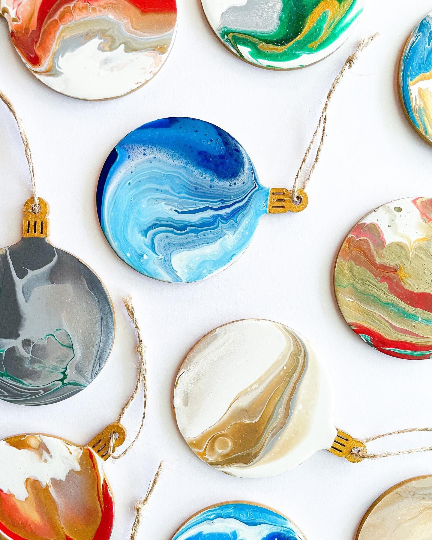 A little snapshot of something I&rsquo;ve been working on this week!

Just like last summer I&rsquo;ll be having a Christmas in July sale! Everything will be discounted including Christmas items.  Fluid ornaments sold out last Christmas- so if you wa