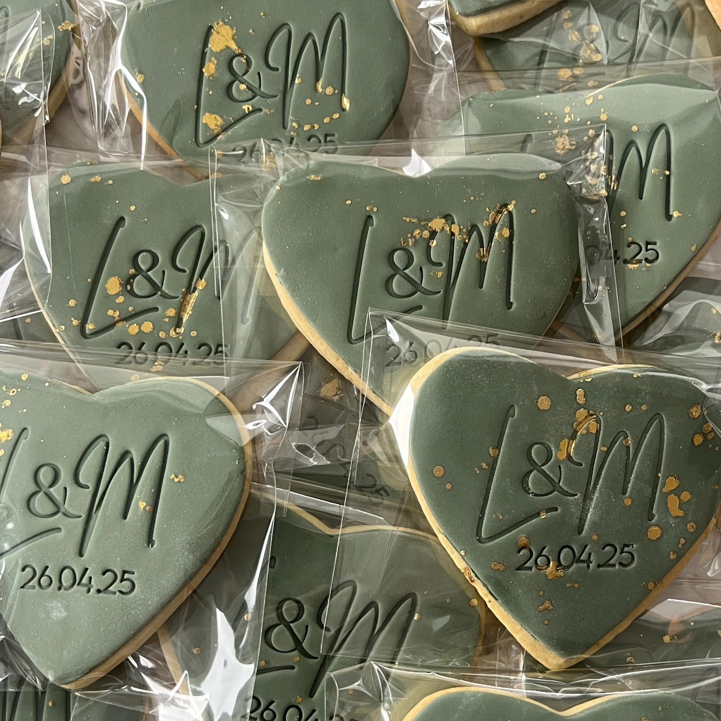 green heart cookies gold wedding favour