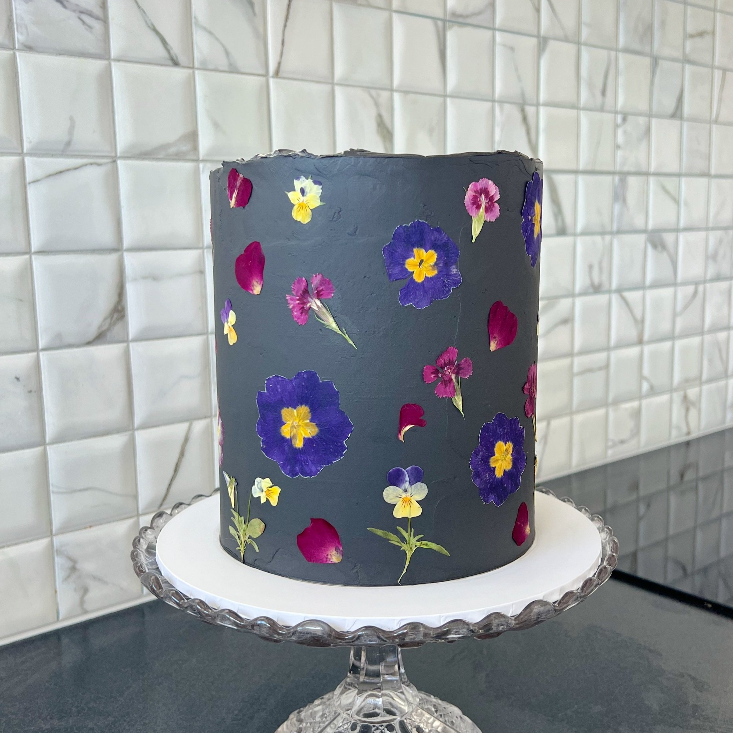 pressedflowercake4.jpg