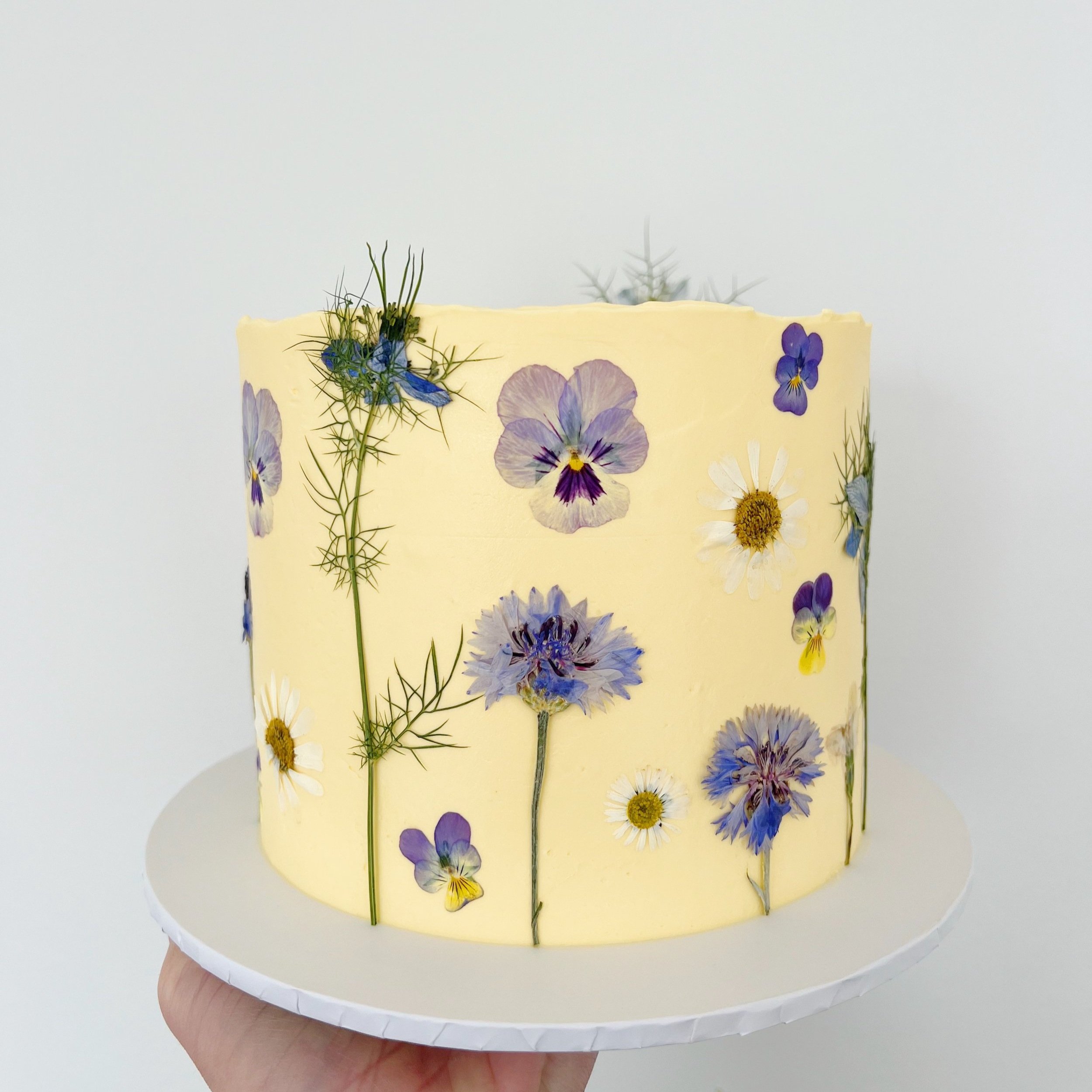 pressedflowercake8.jpg