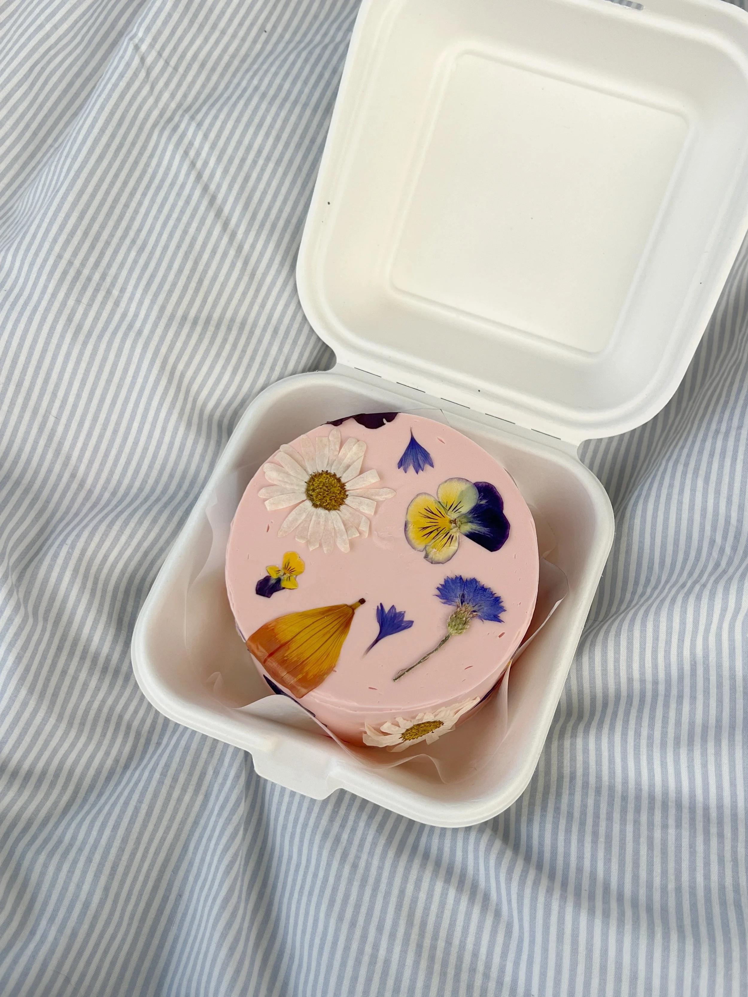 Mother's Day | Pressed Flower Cake